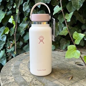 Hydro Flask Juneberry special edition
